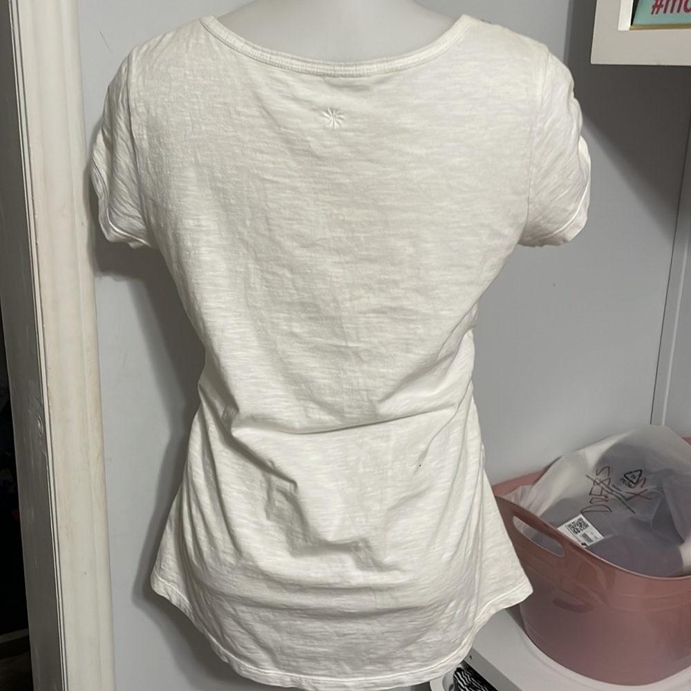 Athleta embroidered V-Neck white top size S - Picture 4 of 7